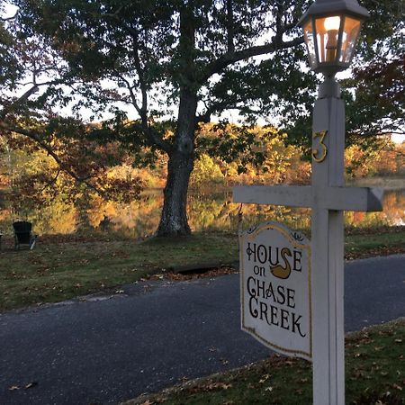House On Chase Creek Bed & Breakfast Shelter Island Heights Exterior photo